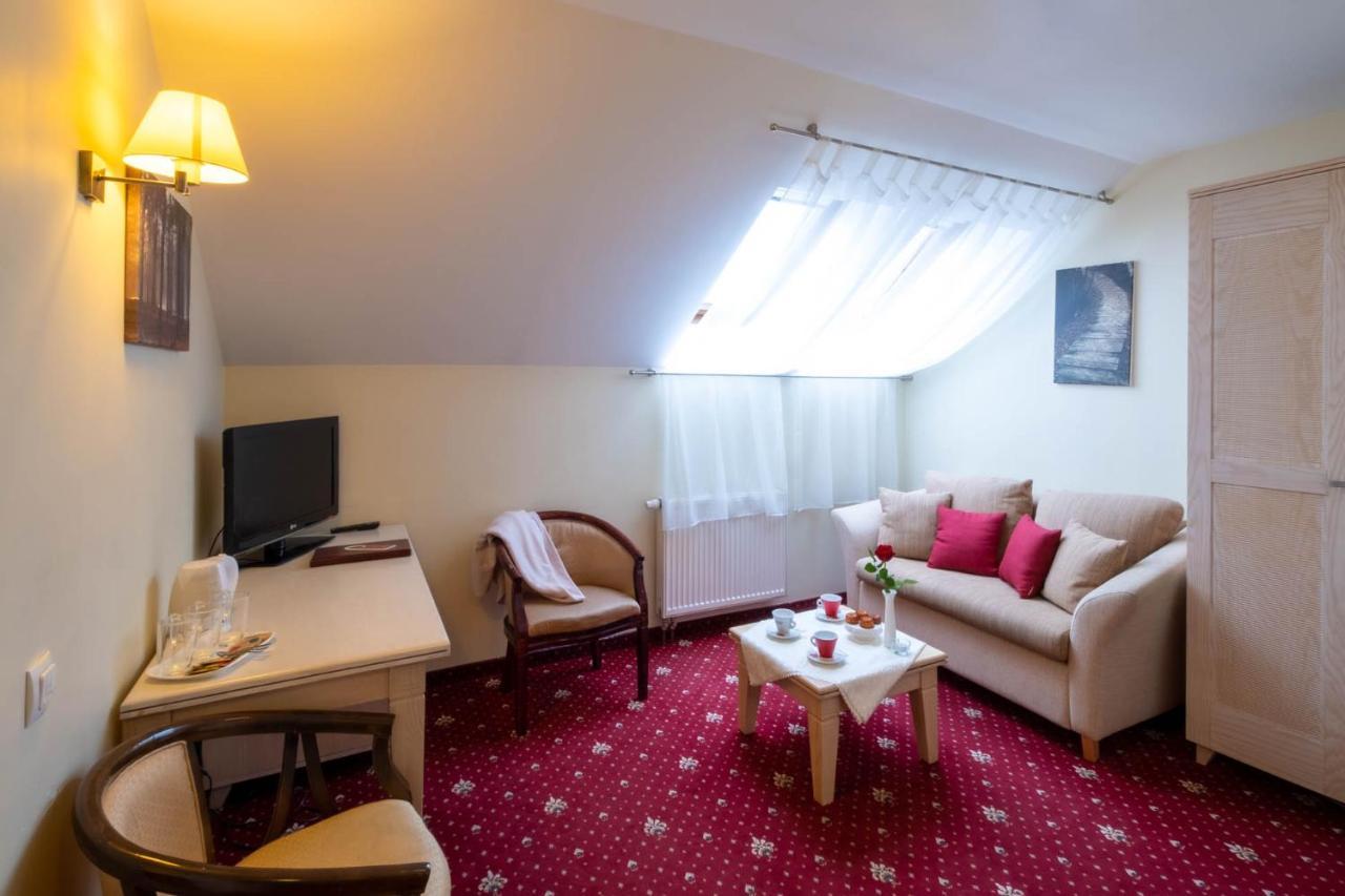 Hotel Pajurio Vieskelis クライペダ エクステリア 写真