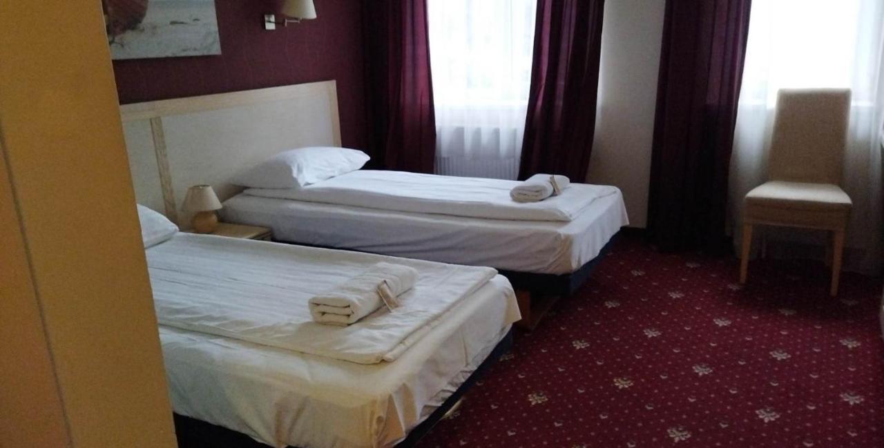 Hotel Pajurio Vieskelis クライペダ エクステリア 写真