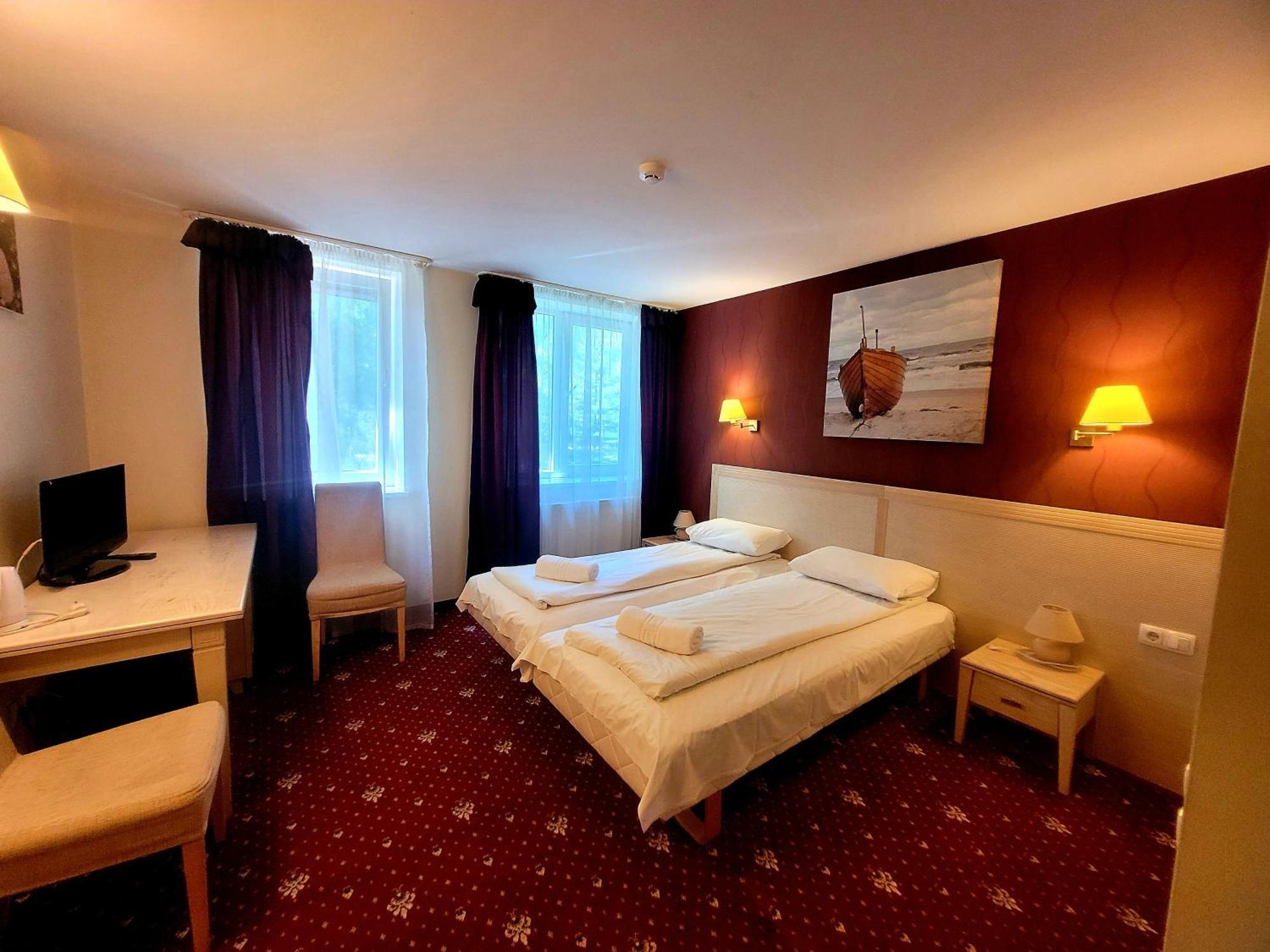 Hotel Pajurio Vieskelis クライペダ エクステリア 写真