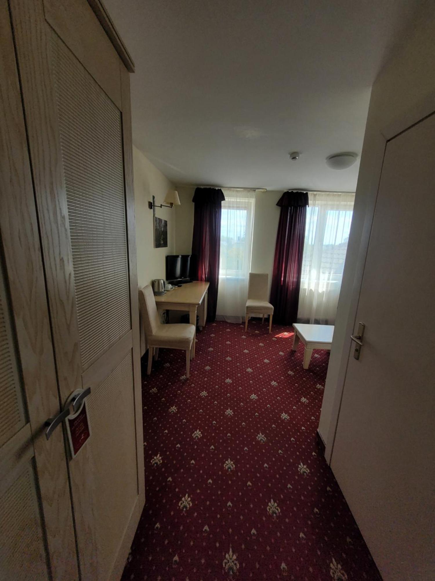 Hotel Pajurio Vieskelis クライペダ エクステリア 写真