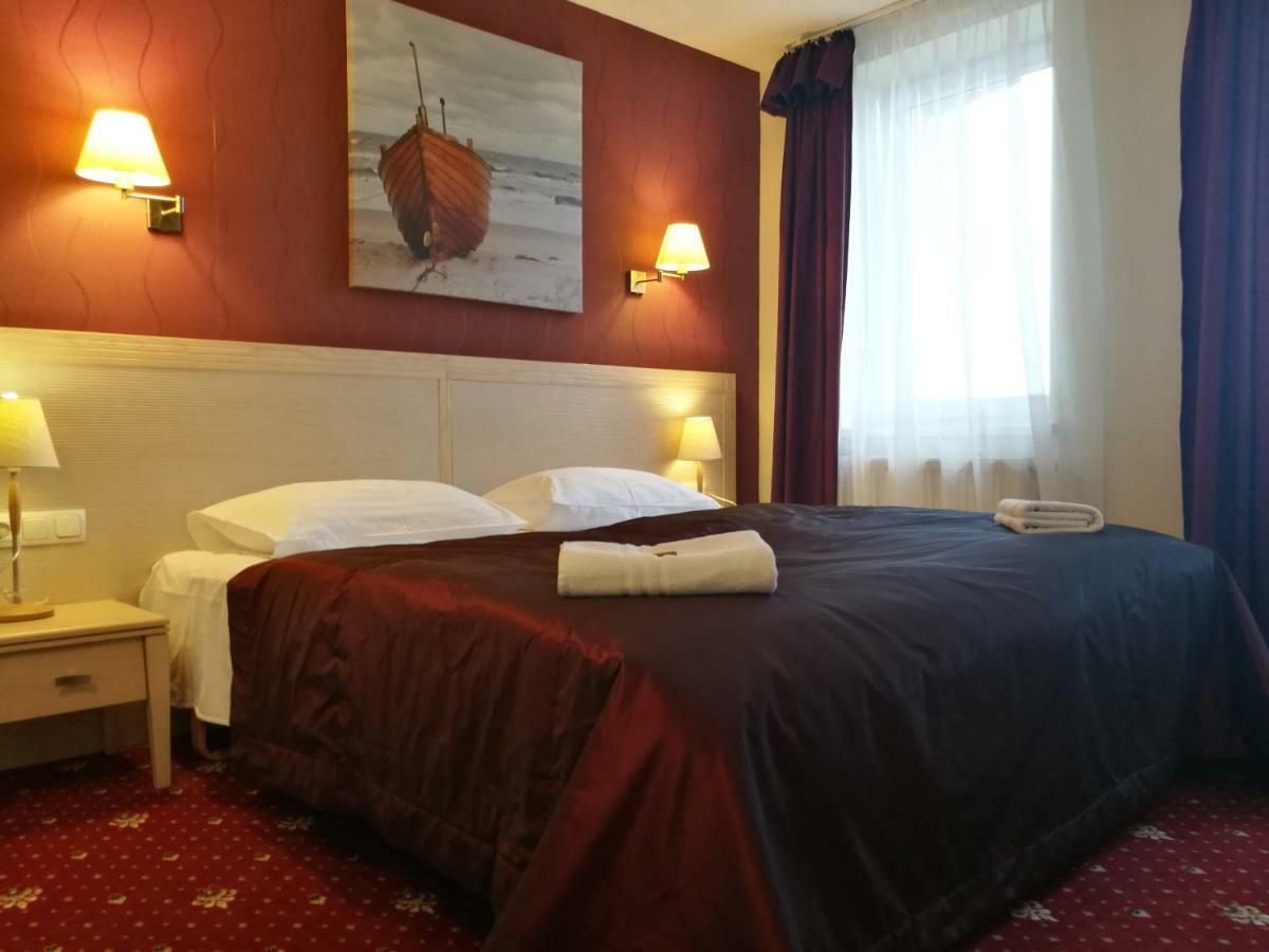 Hotel Pajurio Vieskelis クライペダ エクステリア 写真